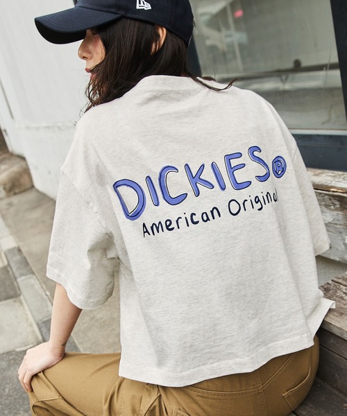 Dickies(ディッキーズ)の「Dickies/ディッキーズ ビックシルエットバックグラフィックプリントコットン半袖Tシャツ(Tシャツ/カットソー・レディース・ホワイト/ブラック/イエロー/オレンジ/ブルー/オートミール・M/L)」の3枚目の写真