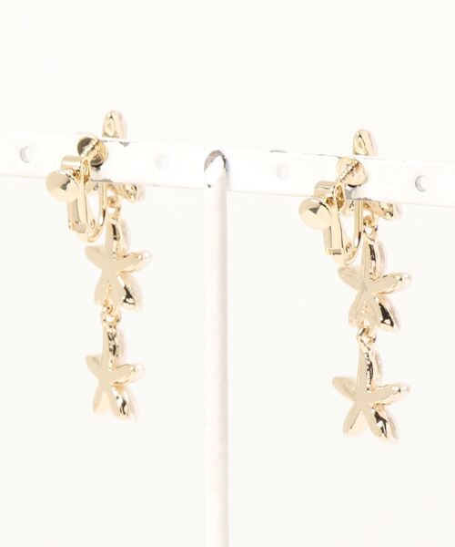 flower(フラワー)の「メニーペタルイヤリング(イヤリング・レディース・ゴールド・FREE)」の2枚目の写真