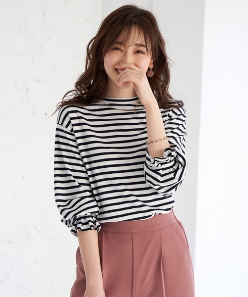 BELLUNA PLUS（ベルーナ）の「タックスリーブデザインプルオーバー（Tシャツ/カットソー・レディース・ブラック/グレー/アイボリー/ホワイト×ブラック・MEDIUM/LARGE/X-LARGE）」の7枚目の写真