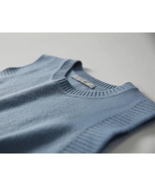 LOPASS(ロパス)の「サイドオープン クルーネックニットベスト(ベスト・レディース・ブルー/Off White/ブラック・LARGE/MEDIUM)」の12枚目の写真