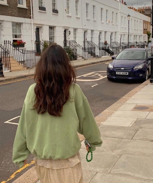 LAC-VERT（ラック・ヴェール）の「【選べる裏地/裏起毛】Bebe刺繍カラーロゴスウェット/トレーナー（スウェット・レディース・ブラック/ベージュ/グリーン/その他6/その他1/その他5/その他2/その他3/その他4/グレー/ピンク/ネイビー・FREE）」の21枚目の写真