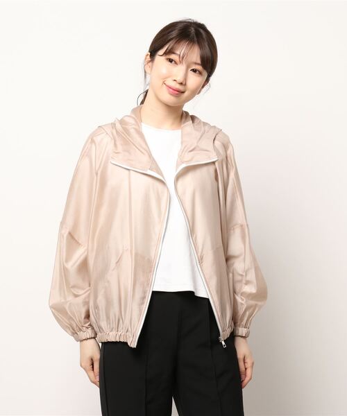 Q（キュー）の「シアーフーディーブルゾン（マウンテンパーカー・レディース・ライトグレー/ベージュ・MEDIUM）」の7枚目の写真