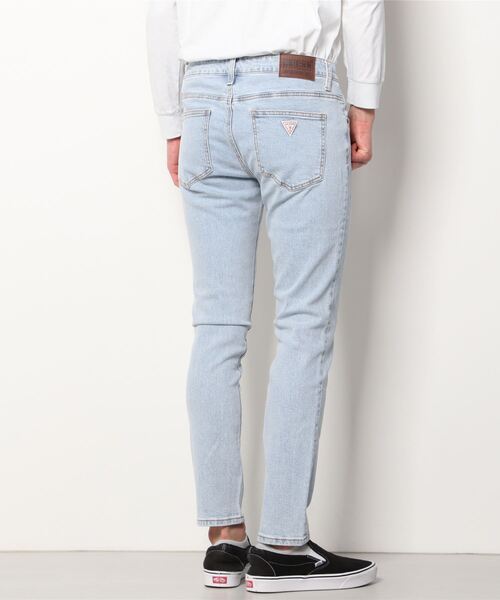 Guess（ゲス）の「GUESS Originals Kit Skinny Denim Pants（デニムパンツ・メンズ・ライトインディゴブルー・32inch/30inch/31inch/29inch/33inch/28inch）」の7枚目の写真