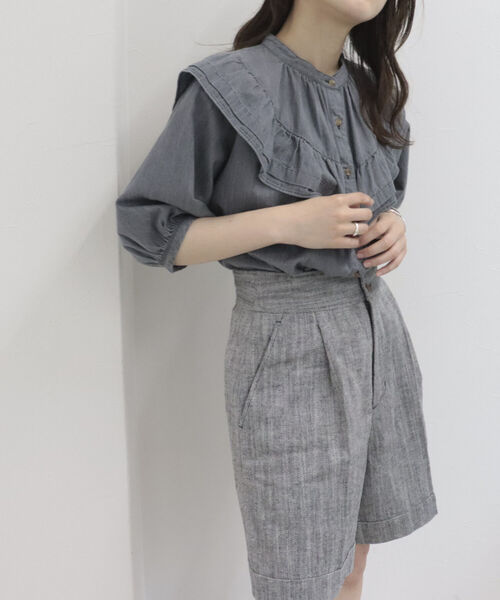 fredy emue（フレディエミュ）の「デニム/無地フリルギャザーブラウス（シャツ/ブラウス・レディース・オフホワイト/サックスブルー/グレー・38）」の15枚目の写真