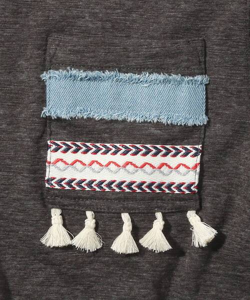 THE SHOP TK （ザ ショップ ティーケー ）の「◆【110-140】タッセルポケットTシャツ（Tシャツ/カットソー・キッズ・オフホワイト/イエロー/グレー系その他/ブラウン系・11/10/12/13/14）」の16枚目の写真