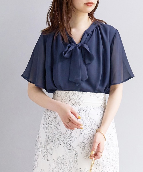 natural couture(ナチュラルクチュール)の「前後2WAYフレアスリーブボウタイブラウス(シャツ/ブラウス・レディース・サックスブルー/アイボリー/ミント/ネイビー/モカ・FREE)」の18枚目の写真