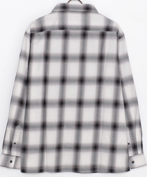 SILVER BULLET（シルバーバレット）の「『CavariA/キャバリア』ルーズシルエットオンブレ長袖チェックシャツ（シャツ/ブラウス・メンズ・ブラック/ネイビー/ホワイト・L/M）」の12枚目の写真