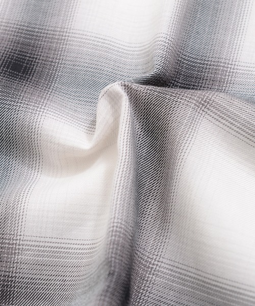 SILVER BULLET（シルバーバレット）の「『CavariA/キャバリア』ルーズシルエットオンブレ長袖チェックシャツ（シャツ/ブラウス・メンズ・ブラック/ネイビー/ホワイト・L/M）」の15枚目の写真