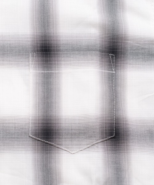 SILVER BULLET（シルバーバレット）の「『CavariA/キャバリア』ルーズシルエットオンブレ長袖チェックシャツ（シャツ/ブラウス・メンズ・ブラック/ネイビー/ホワイト・L/M）」の18枚目の写真