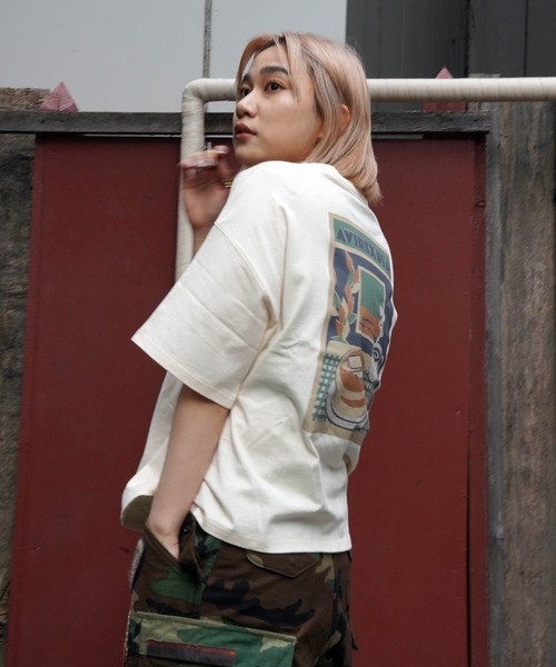 AVIREX（アヴィレックス）の「【WEB&DEPOT限定】RETRO PRINT T-SHIRT/ レトロプリントＴシャツ（Tシャツ/カットソー・レディース・ホワイト/チャコールグレー/ライトグレー・FREE）」の10枚目の写真