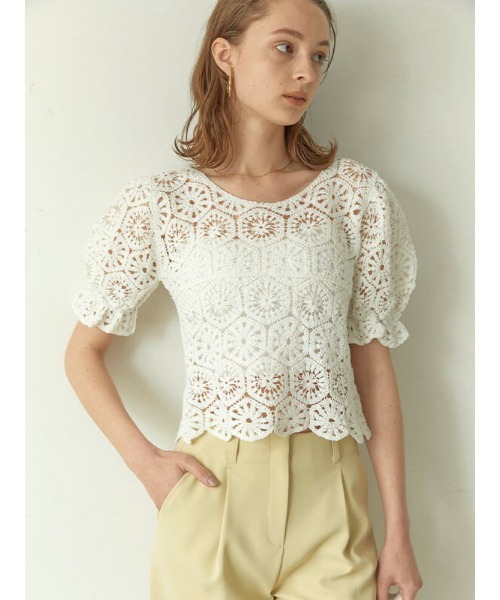 ACYM(アシーム)の「Crochet lace ブラウス(シャツ/ブラウス・レディース・ホワイト/ベージュ・FREE)」の1枚目の写真