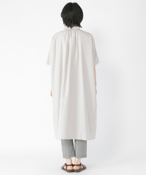 studio CLIP(スタディオクリップ)の「製品染めオックスシャツワンピース(ワンピース・レディース・ライトグレー/ベージュ/カーキ/ブルー・FREE)」の17枚目の写真