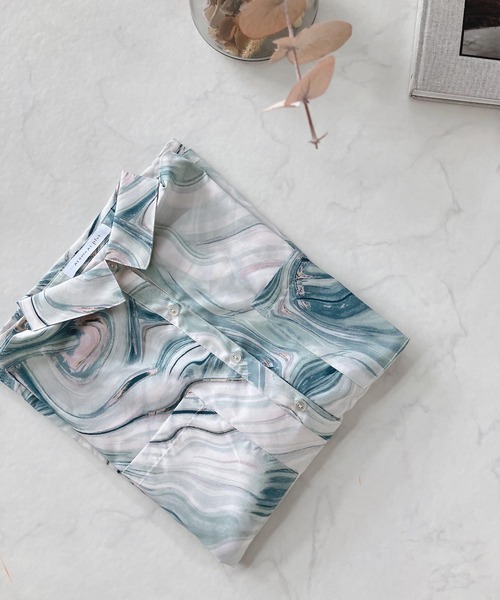 AS KNOW AS plus（アズノゥアズプラス）の「●Wポケット サイドスリット 半袖シアーシャツ（シャツ/ブラウス・レディース・ブラック/オフホワイト/オレンジ/グリーン/グリーン系その他・FREE）」の19枚目の写真