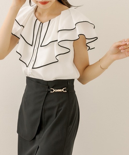 OLIVE des OLIVE（オリーブデオリーブ）の「パイピングラッフルブラウス（シャツ/ブラウス・レディース・ブラウン/オフホワイト/アイボリー・FREE）」の7枚目の写真