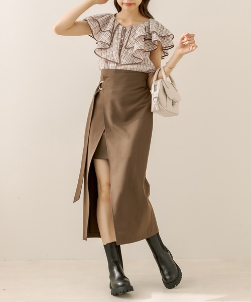 OLIVE des OLIVE（オリーブデオリーブ）の「パイピングラッフルブラウス（シャツ/ブラウス・レディース・ブラウン/オフホワイト/アイボリー・FREE）」の20枚目の写真