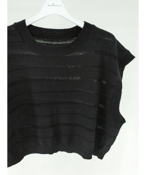 ulu(ウル)の「Sheer knit short vest(ベスト・レディース・オフホワイト/チャコール・FREE)」の11枚目の写真
