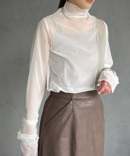 &g'aime（アンジェム）の「【&g’aime】バイカラーシアータートルトップス（Tシャツ/カットソー・レディース・ホワイト/ブラック/ブルー・FREE）」の10枚目の写真