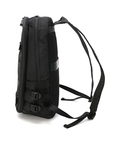 Guess（ゲス）の「VICE Compact Backpack（バックパック/リュック・メンズ・ブラック・ONE SIZE）」の3枚目の写真