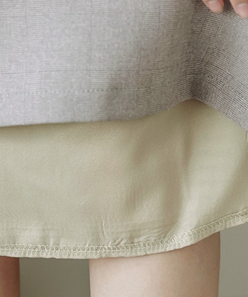 Primazel(プリマゼル)の「ウエストマークフレアタックスカート(スカート・レディース・ブラック/グレー系その他・M)」の13枚目の写真