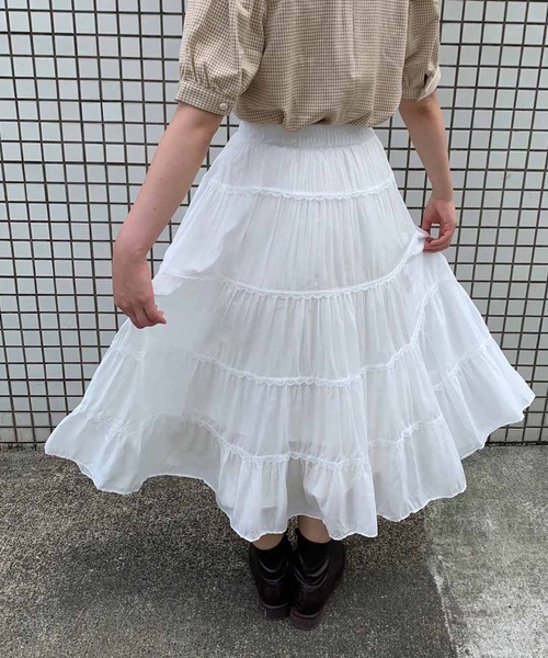 Clice de Paris（クリシェドゥパリス）の「K/5段ティアードSK（スカート・レディース・ブラック/ホワイト/ベージュ・ONESIZE）」の6枚目の写真