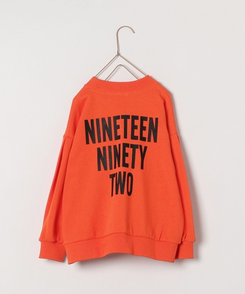 LOWRYS FARM（ローリーズファーム）の「ソデボリュームプリントプルオーバー　166926（スウェット・キッズ・ブラック/オフホワイト/オレンジ・110cm/120cm/130cm/140cm/150cm）」の3枚目の写真