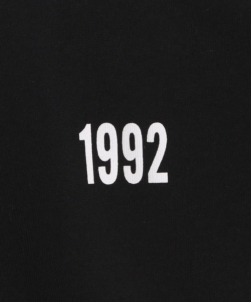 LOWRYS FARM（ローリーズファーム）の「ソデボリュームプリントプルオーバー　166926（スウェット・キッズ・ブラック/オフホワイト/オレンジ・110cm/120cm/130cm/140cm/150cm）」の15枚目の写真