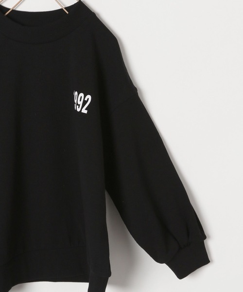 LOWRYS FARM（ローリーズファーム）の「ソデボリュームプリントプルオーバー　166926（スウェット・キッズ・ブラック/オフホワイト/オレンジ・110cm/120cm/130cm/140cm/150cm）」の17枚目の写真