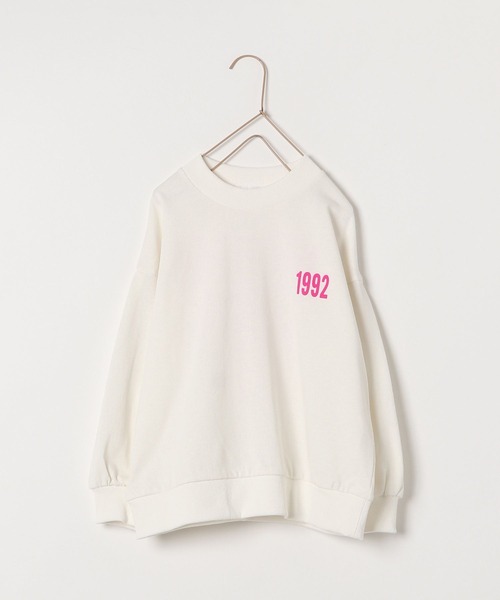 LOWRYS FARM（ローリーズファーム）の「ソデボリュームプリントプルオーバー　166926（スウェット・キッズ・ブラック/オフホワイト/オレンジ・110cm/120cm/130cm/140cm/150cm）」の6枚目の写真