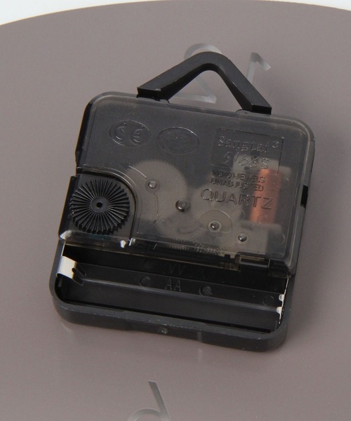 LAKOLE（ラコレ）の「アシンメトリーガラス掛け時計 / 162738（掛け時計・レディース・グレー/ホワイト/チャコール・FREE）」の10枚目の写真