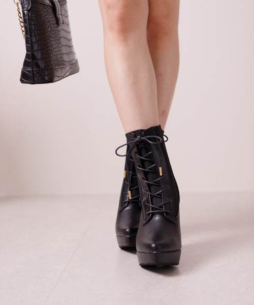 LIPSERVICE（リップサービス）の「スピンドルソックスショートブーツ（ブーツ・レディース・ブラック/アイボリー・L/S/M）」の4枚目の写真