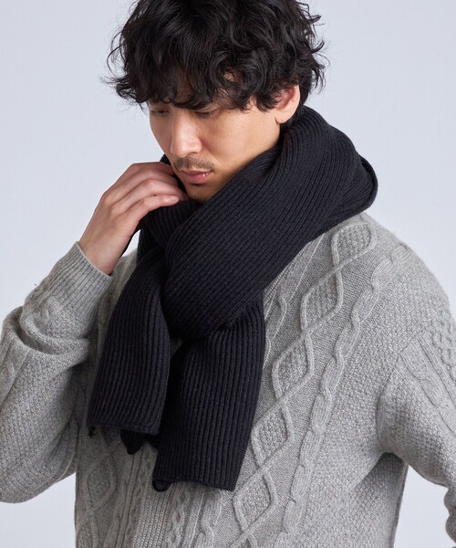 SHIPS any（シップス エニィ）の「SHIPS any: ＜手洗い可能＞アゼ編み 大判 ニット ストール（ストール/ショール・メンズ・キャメル/ブラック/ナチュラル/ネイビー・ONE SIZE）」の9枚目の写真