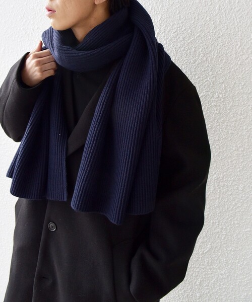 SHIPS any（シップス エニィ）の「SHIPS any: ＜手洗い可能＞アゼ編み 大判 ニット ストール（ストール/ショール・メンズ・キャメル/ブラック/ナチュラル/ネイビー・ONE SIZE）」の7枚目の写真