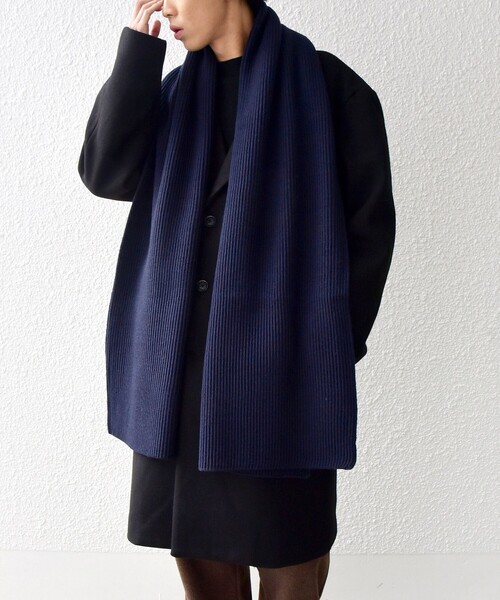 SHIPS any（シップス エニィ）の「SHIPS any: ＜手洗い可能＞アゼ編み 大判 ニット ストール（ストール/ショール・メンズ・キャメル/ブラック/ナチュラル/ネイビー・ONE SIZE）」の6枚目の写真