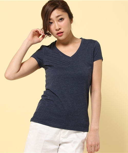 GIORDANO（ジョルダーノ）の「[GIORDANO]Vネック半袖Ｔシャツ（Tシャツ/カットソー・レディース・レッド系その他/オレンジ/ホワイト系その他/オレンジ系その他/イエロー/ピンク/レッド/ネイビー/ダークネイビー/ライトパープル/グレー/ダークグレー/グリーン/ホワイト/ホワイト×ブルー/ブラック・MEDIUM/SMALL/LARGE/X-LARGE）」の11枚目の写真