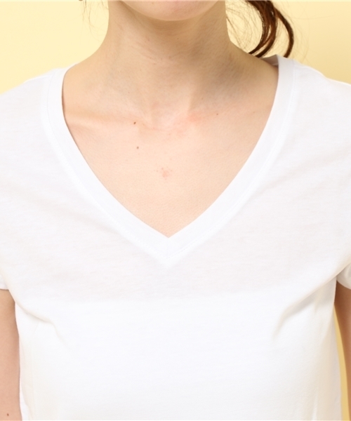 GIORDANO（ジョルダーノ）の「[GIORDANO]Vネック半袖Ｔシャツ（Tシャツ/カットソー・レディース・レッド系その他/オレンジ/ホワイト系その他/オレンジ系その他/イエロー/ピンク/レッド/ネイビー/ダークネイビー/ライトパープル/グレー/ダークグレー/グリーン/ホワイト/ホワイト×ブルー/ブラック・MEDIUM/SMALL/LARGE/X-LARGE）」の22枚目の写真