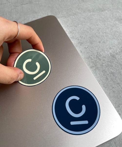 CANAL JEAN（キャナルジーン）の「choice_cnl　Cロゴステッカー（ステッカー/テープ・レディース・カーキ/ネイビー/ブラック・ONE SIZE）」の3枚目の写真