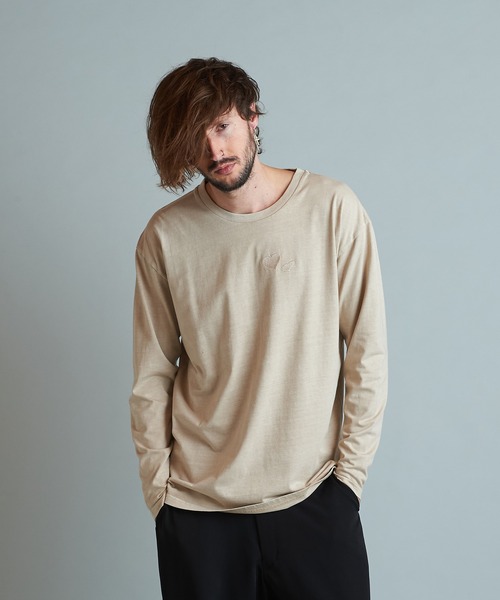 NO ID.（ノーアイディ）の「エンブロイダリーピグメントロンT（Tシャツ/カットソー）」 WEAR