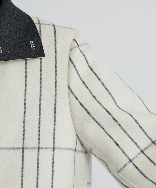 ETHOSENS(エトセンス)の「Cut off coat with Coat liner(チェスターコート・メンズ・キナリ・2/3)」の4枚目の写真