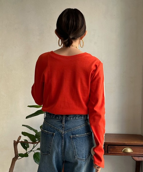 DouDou（ドゥドゥ）の「【WEB限定】バイカラー2WAYリブTEE（Tシャツ/カットソー・レディース・ベージュ/パープル/オレンジ・FREE）」の11枚目の写真