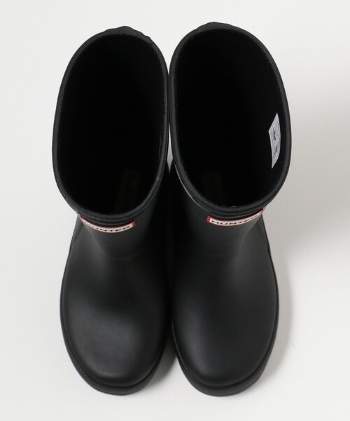 こども ビームス（コドモビームス）の「HUNTER / キッズ ファースト クラシック レインブーツ（13～20cm）（レインシューズ・キッズ・ブラック/ネイビー/レッド/イエロー/ピンク・UK10/16㎝/UK11/17㎝/UK12/18㎝/UK13/19㎝/UK7/13㎝/UK8/14㎝/UK9/15㎝/UK1/20㎝）」の13枚目の写真