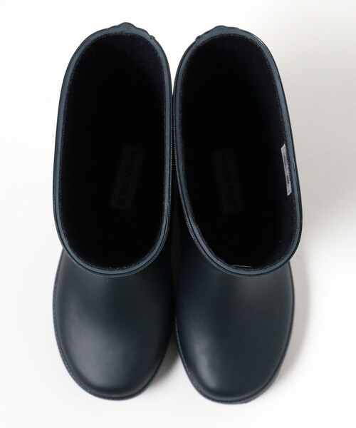 こども ビームス（コドモビームス）の「HUNTER / キッズ ファースト クラシック レインブーツ（13～20cm）（レインシューズ・キッズ・ブラック/ネイビー/レッド/イエロー/ピンク・UK10/16㎝/UK11/17㎝/UK12/18㎝/UK13/19㎝/UK7/13㎝/UK8/14㎝/UK9/15㎝/UK1/20㎝）」の19枚目の写真