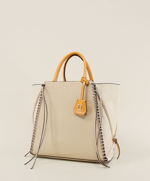 U（ユー）の「ポワン サック ジッパートートバッグ（トートバッグ・レディース・ブラック/ベージュ/シルバー/キャメル/イエロー系その他/グリーン・FREE）」の3枚目の写真