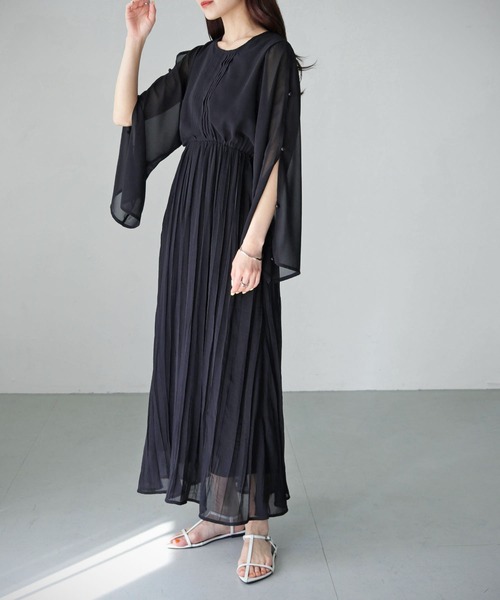 cheriella(シェリエラ)の「【cheriella】WEB限定スリットクリンクルワンピース(ドレス・レディース・ブラック/ブルー/アイボリー/ライトカーキ・M)」の22枚目の写真