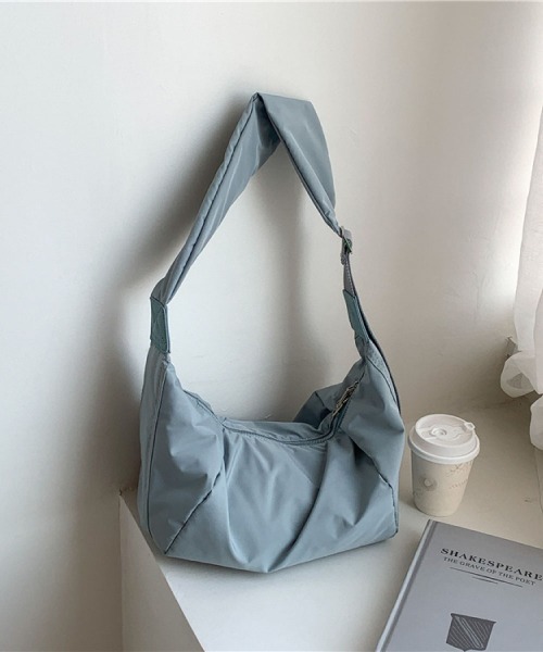 mushwear(マッシュウェア)の「【ZOZO限定アイテム】カラーショルダーバッグ(ショルダーバッグ・メンズ・ホワイト/ブラック/ブルー/グリーン/ブラウン/ピンク/ベージュ/グレー/カーキ/モカ・FREE)」の9枚目の写真