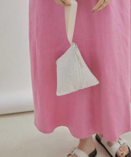 SALON adam et rope'(サロン アダム エ ロペ)の「エッセンシャルフラワージャガードテトラポーチ/ハンドバッグ(ハンドバッグ・レディース・ベージュ/ブラック・FREE)」の13枚目の写真