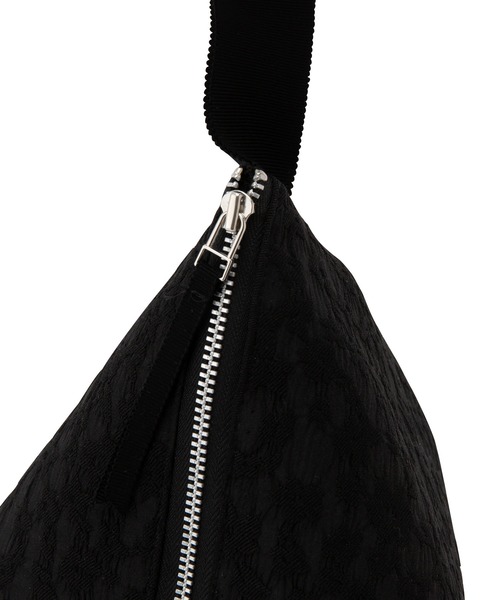 SALON adam et rope'(サロン アダム エ ロペ)の「エッセンシャルフラワージャガードテトラポーチ/ハンドバッグ(ハンドバッグ・レディース・ベージュ/ブラック・FREE)」の12枚目の写真