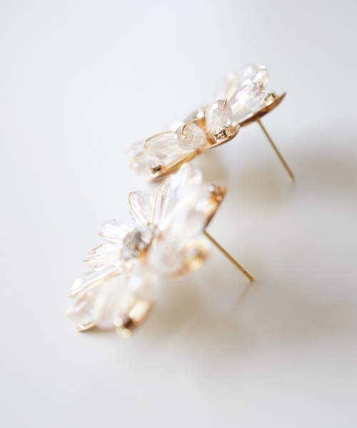 CERCA(チェルカ)の「jolie minette/フラワー ビジュー ピアス(ピアス(両耳用)・レディース・ブラック/クリア/ピンク/ベージュ/オレンジ/アクア・FREE)」の18枚目の写真