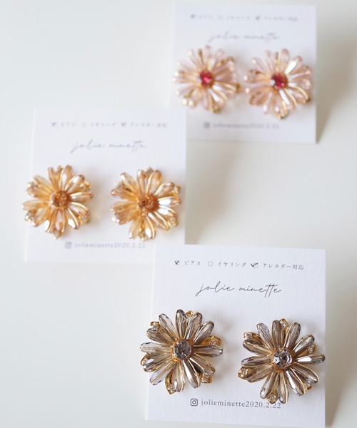 CERCA(チェルカ)の「jolie minette/フラワー ビジュー ピアス(ピアス(両耳用)・レディース・ブラック/クリア/ピンク/ベージュ/オレンジ/アクア・FREE)」の21枚目の写真