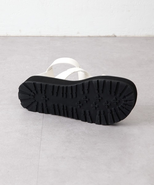 Whim Gazette（ウィムガゼット）の「【THE PAUSE】アンクルベルトサンダル（サンダル・レディース・オフホワイト/ブラック・38/37/36）」の10枚目の写真