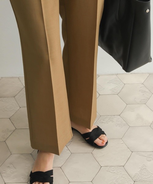 URBAN RESEARCH DOORS(アーバンリサーチドアーズ)の「『セットアップ対応』『UR TECH DRYLUXE』ストレートイージーパンツ(その他パンツ・レディース・ネイビー/ベージュ・MEDIUM)」の11枚目の写真